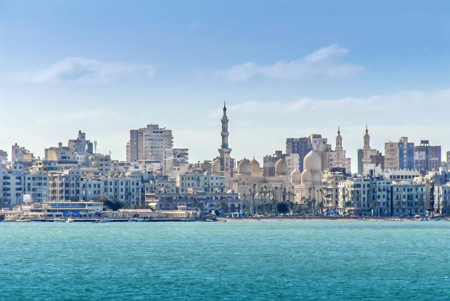 Вид на Александрию и гавань с воды
